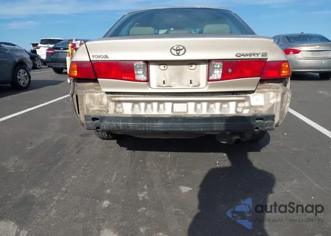 2001 Toyota Camry Ce/Le/Xle z USA, uszkodzony, nr VIN JT2BG28K710601129